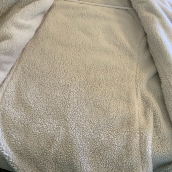 Tan Avalanche Vest. Warm and cozy. Fluffy and soft. Size M- - Picture 6 of 12